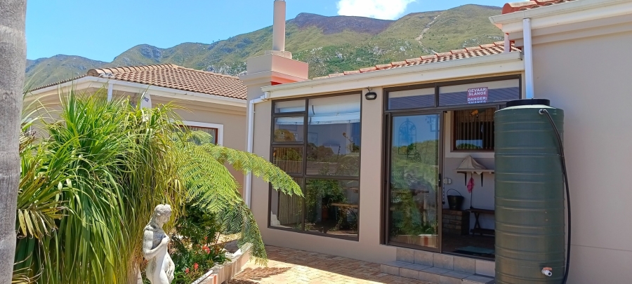 3 Bedroom Property for Sale in Chanteclair Western Cape